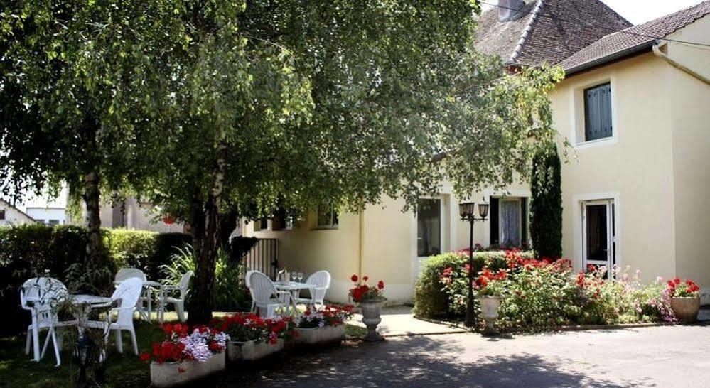 Logis Au Puits Enchante Saint-Martin-en-Bresse Exteriér fotografie